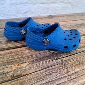 Croc Classics Blue little kids size 6/7